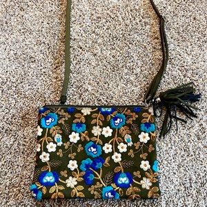 Embroidered floral purse
